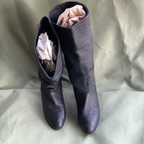 Pull-on above calf boots - Picture 5 of 12